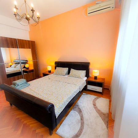 City Center Apartment Bukarest Exterior foto