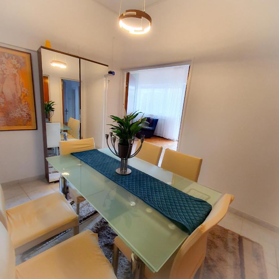 City Center Apartment Bukarest Exterior foto